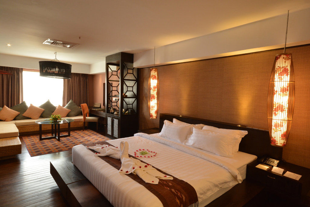 Rose Garden Hotel Yangon Exterior foto
